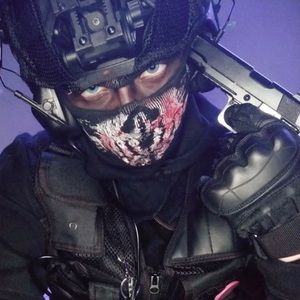 Meet your Posher, Alex